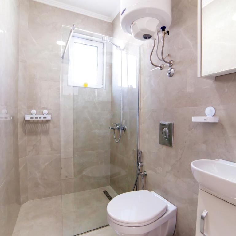 Apartments Hoxha - Deluks Soba (2 odrasle osobe + 1 dete) - 8