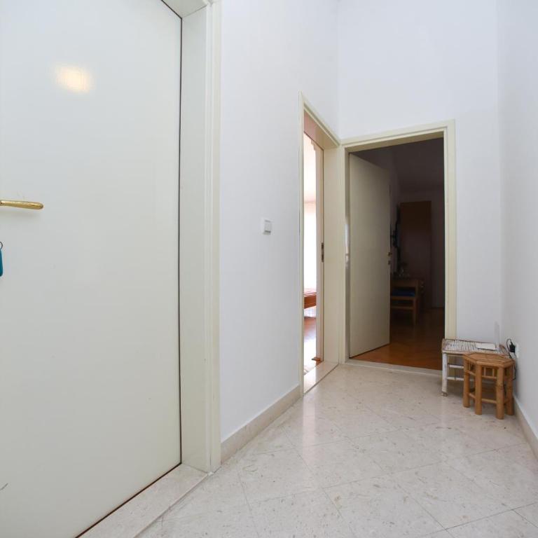 Apartmani Soljaga - Double Room with Balcony - 2