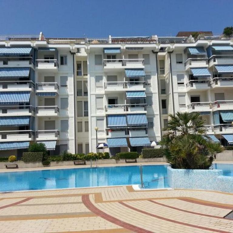 Residence Mexico Colla FRONTE MARE - Appartamento con 2 Camere da Letto - 9