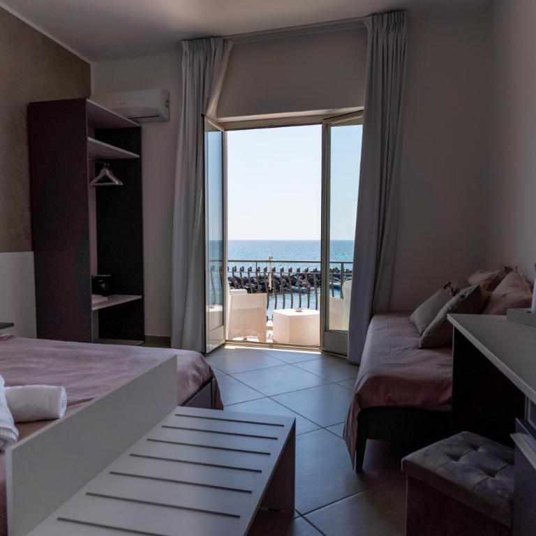 Teddu B&B - Camera Deluxe Matrimoniale con Vista Mare - 4