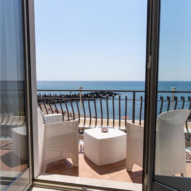 Teddu B&B - Camera Deluxe Matrimoniale con Vista Mare - 9