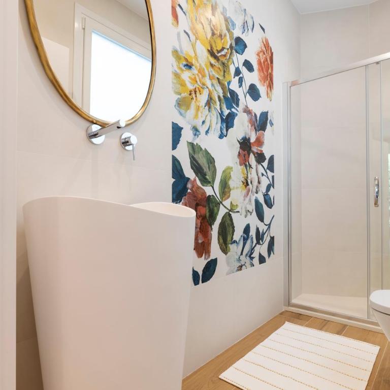 BIG 4 ROOMS in a Centric Home Parking Included - Casa de 4 dormitorios - 26