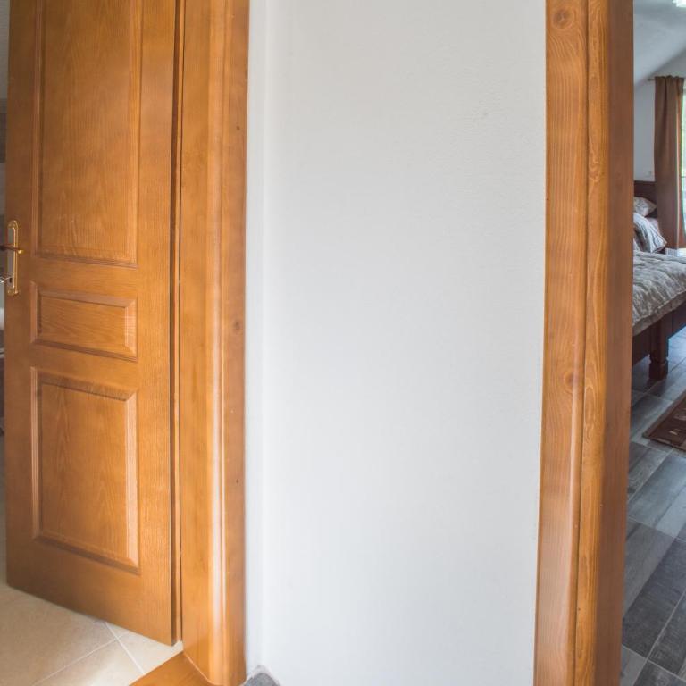 Apartmani JEZERO - Apartment with Lake View - 35