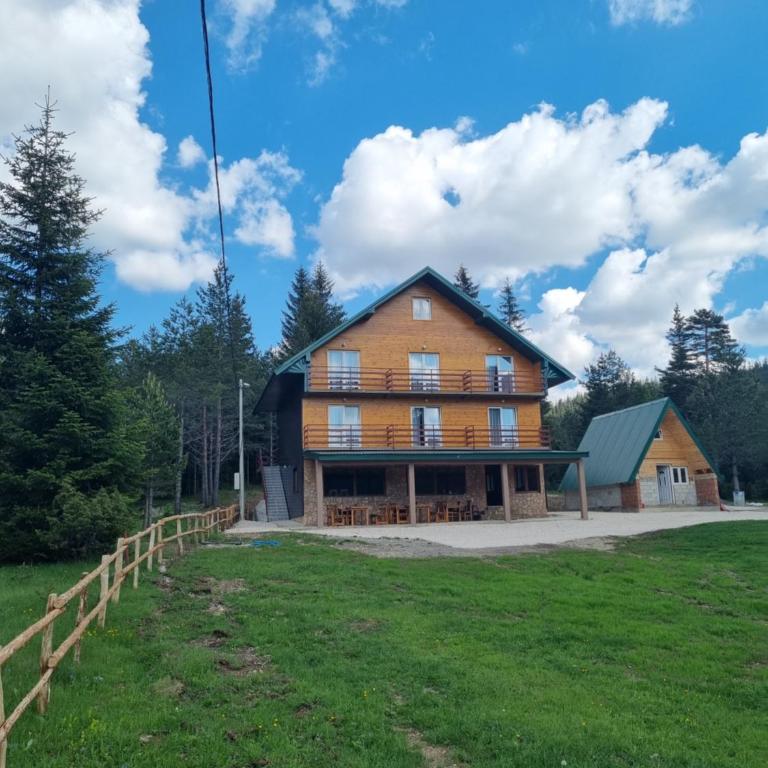 Apartmani JEZERO - Apartment with Lake View - 15