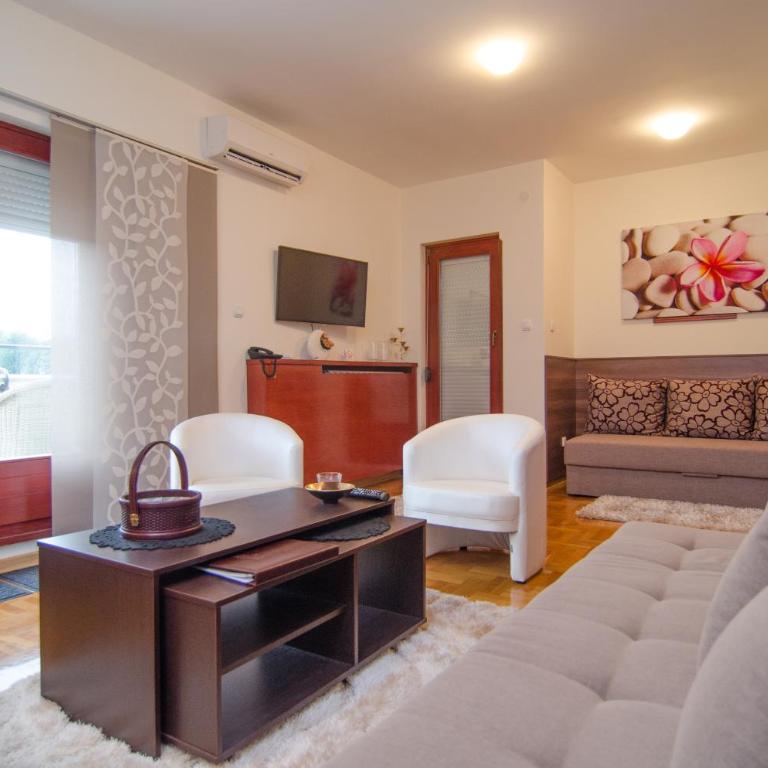 Apartments Biser - Deluks Apartman sa 2 Spavaće Sobe, Terasom i Hidromasažnom Kadom - 22