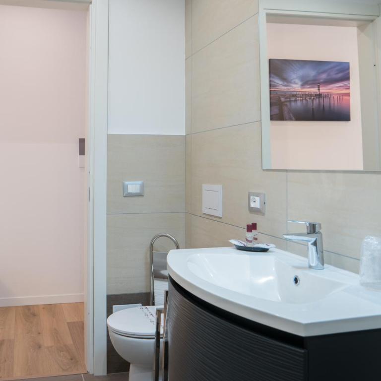 Venice Rooms - Camera Matrimoniale con Bagno Privato - 10