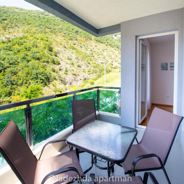Marina Becici - Two-Bedroom Apartment - 5