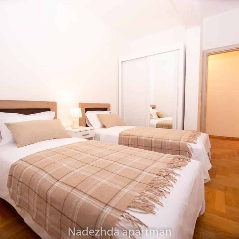 Marina Becici - Two-Bedroom Apartment - 13
