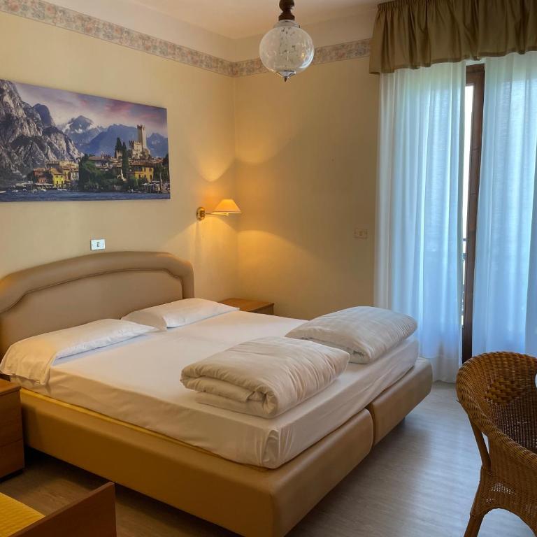 Hotel Rabay - Habitación Doble con vistas al lago - 1 o 2 camas - 8