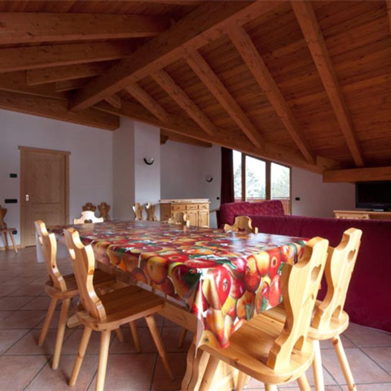 Residence Lord Byron - Appartamento Attico con 2 Camere da Letto - 1