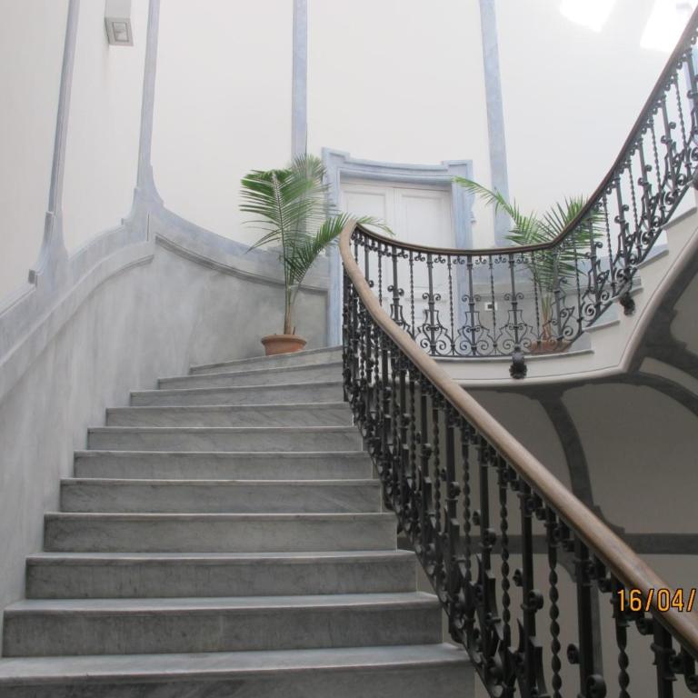 Prince Moncada - One-Bedroom Apartment - 14