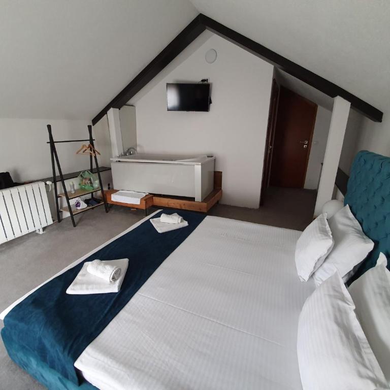 Attico Spa - Deluks Dvokrevetna Soba sa Bračnim Krevetom - 8