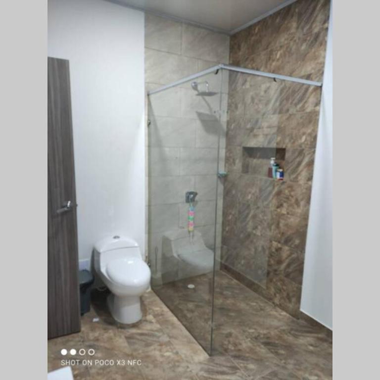 Quinta SHADDAI MELGAR - Habitación Deluxe - 1 cama grande - 7