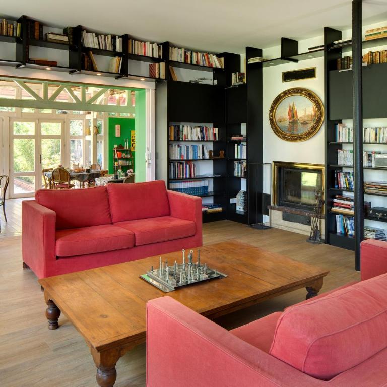 Chambres de charme avec piscine - Le Monde de Charlie - Proche Vichy - Suite Familiale avec Balcon - 3