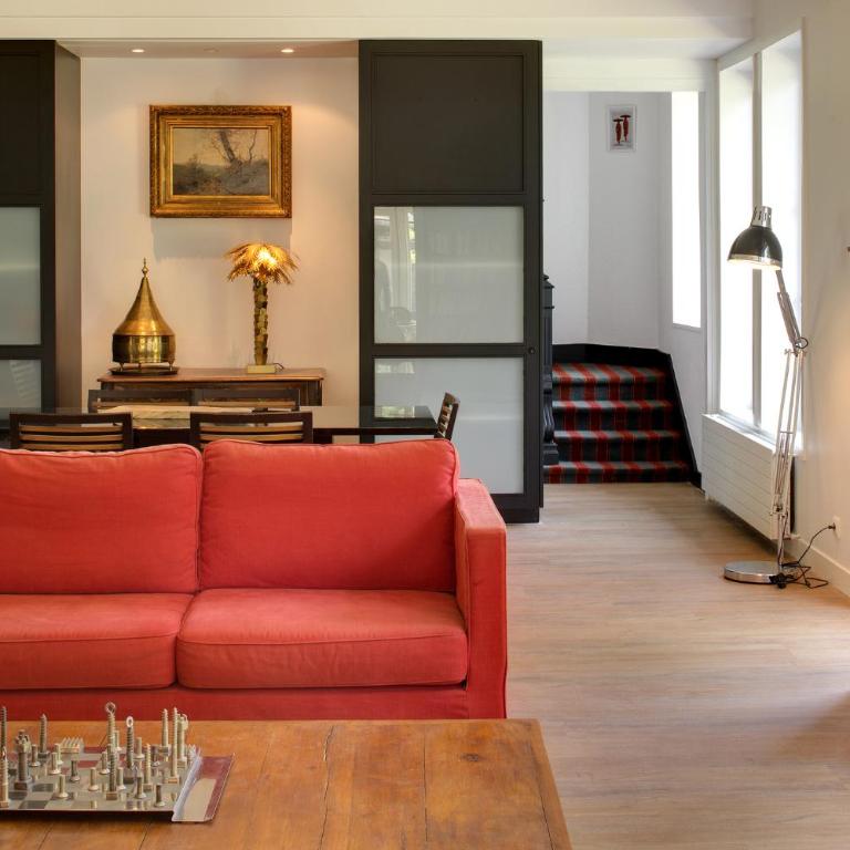 Chambres de charme avec piscine - Le Monde de Charlie - Proche Vichy - Suite Familiale avec Balcon - 9