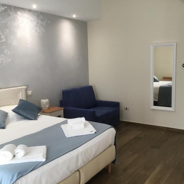 CAVALIERE suite & rooms - Camera Tripla Superior - 8