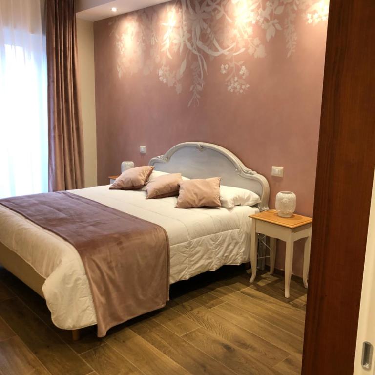 CAVALIERE suite & rooms - Camera Matrimoniale con Bagno Privato - 2