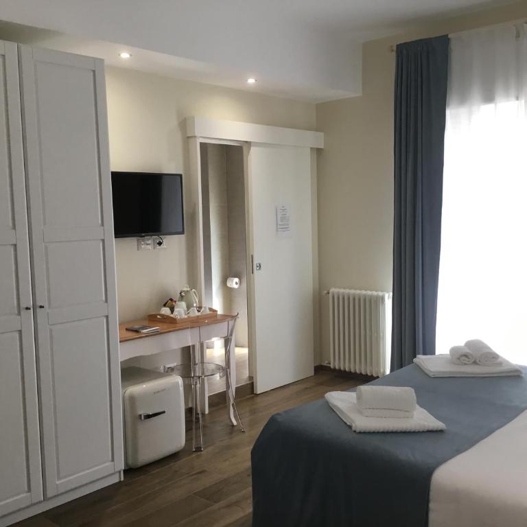 CAVALIERE suite & rooms - Camera Tripla Superior - 12