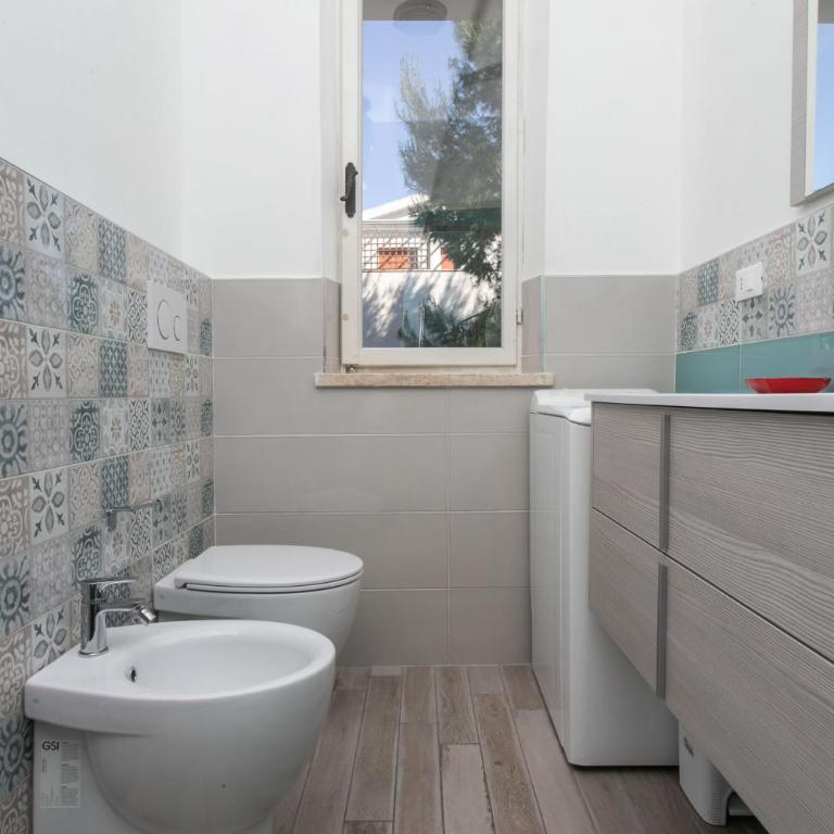 M121 - Marcelli, trilocale con terrazzo a 200mt dal mare - Appartamento con 2 Camere da Letto - 14