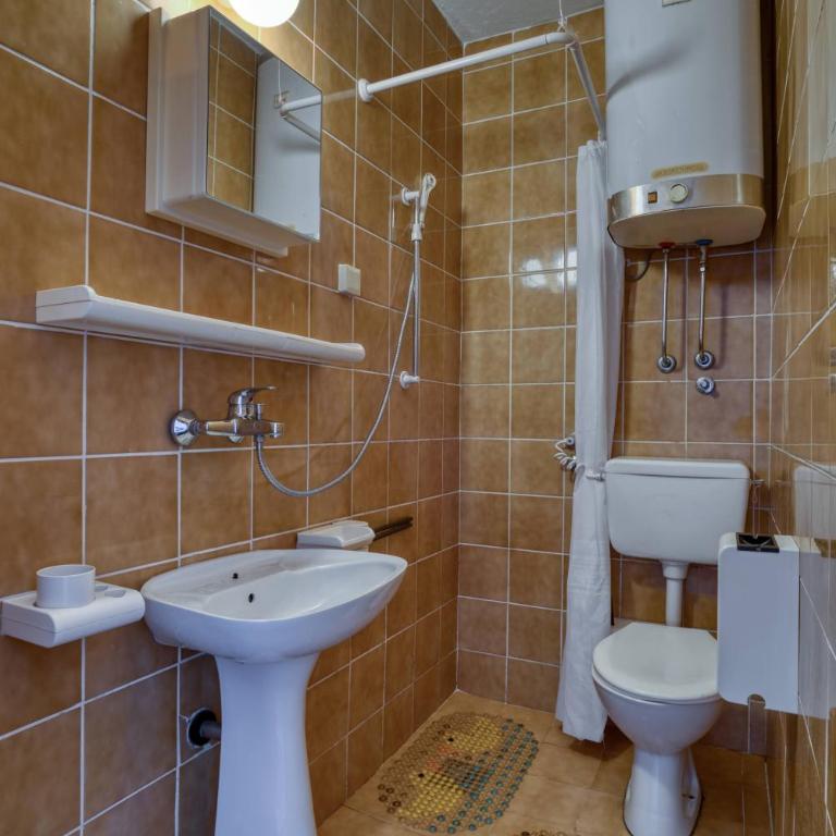 Guest House Vukovic - Double Room - 10