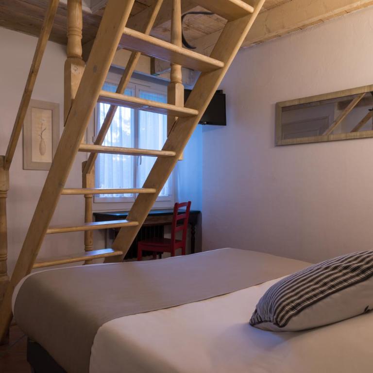 The Originals Boutique, Clair Hôtel, Martigues - Habitación Triple Familiar - 4
