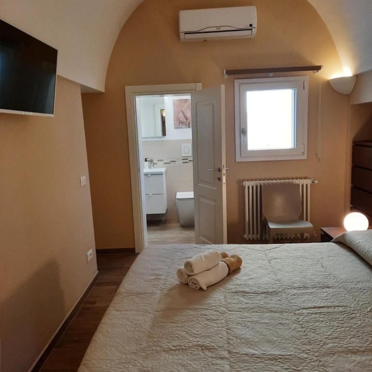 Zia Nennè Holiday Rooms - Camera Matrimoniale con Bagno Privato - 6