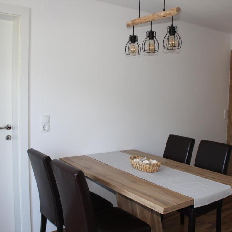 Apartment Seber - Apartment mit 1 Schlafzimmer und Balkon - 38