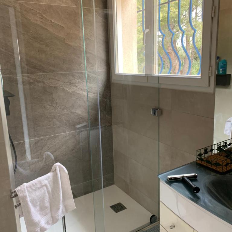 Chambres de la Terre Blanche - Chambre Double avec Salle de Bains Commune - 16