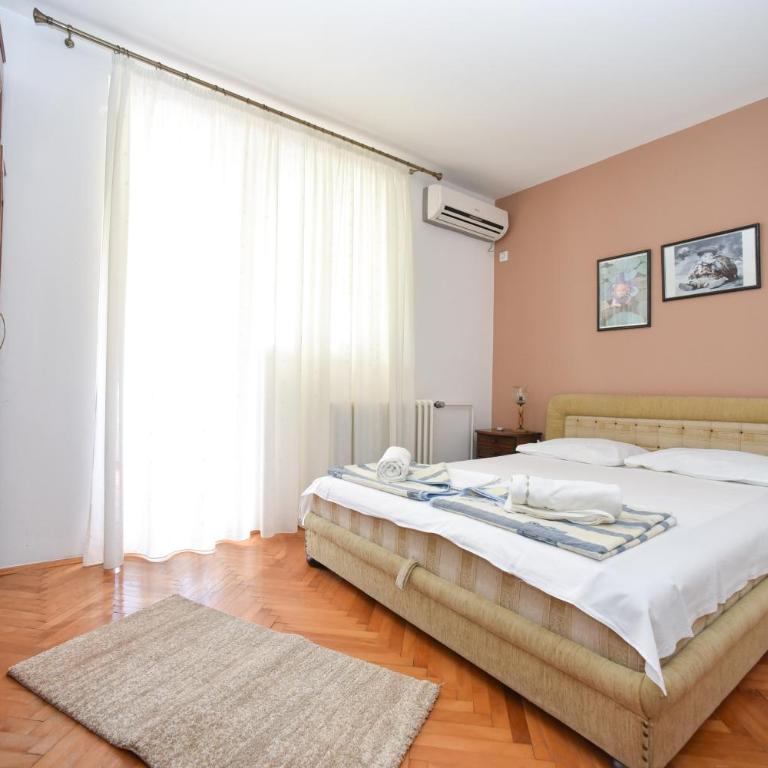 Apartmani Soljaga - Double Room with Balcony - 8