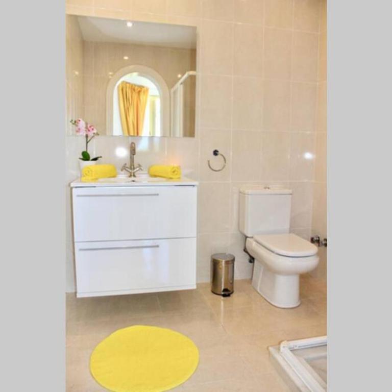 Frontline sea in the center of Puerto Banus.2bedrooms -Garden - Two-Bedroom Apartment - 15