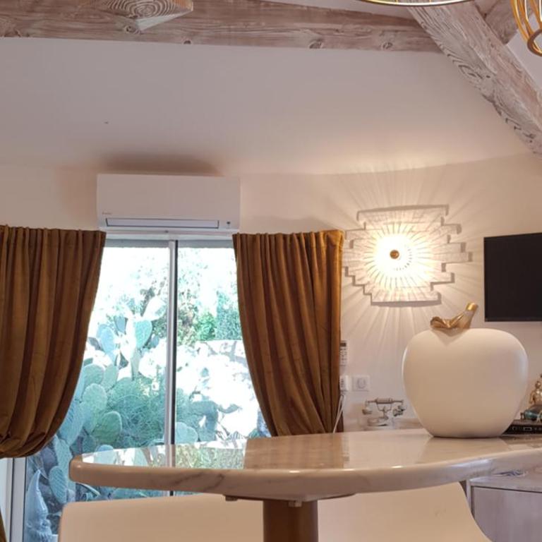 Studio villa château Currault - Appartement 1 Chambre - 14