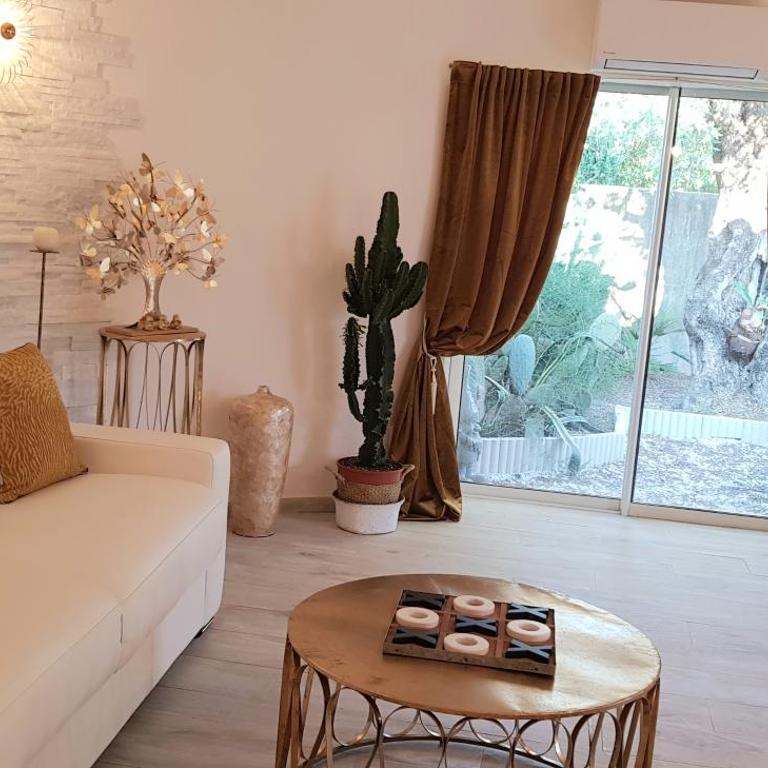 Studio villa château Currault - Appartement 1 Chambre - 19