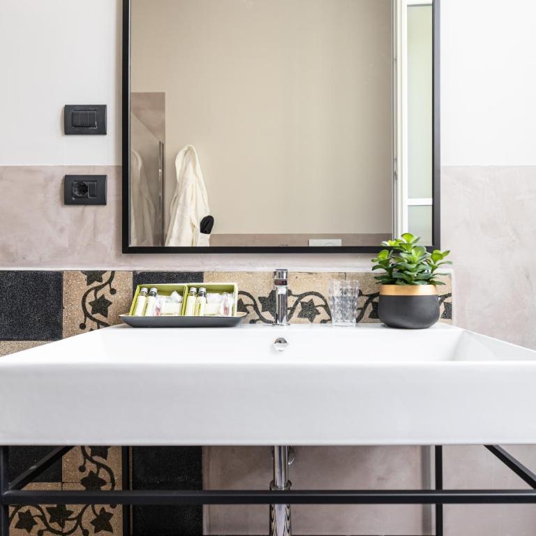 Foresteria di Piazza Cavour - Luxury Suites & Guest House - Chambre Triple Supérieure - 3