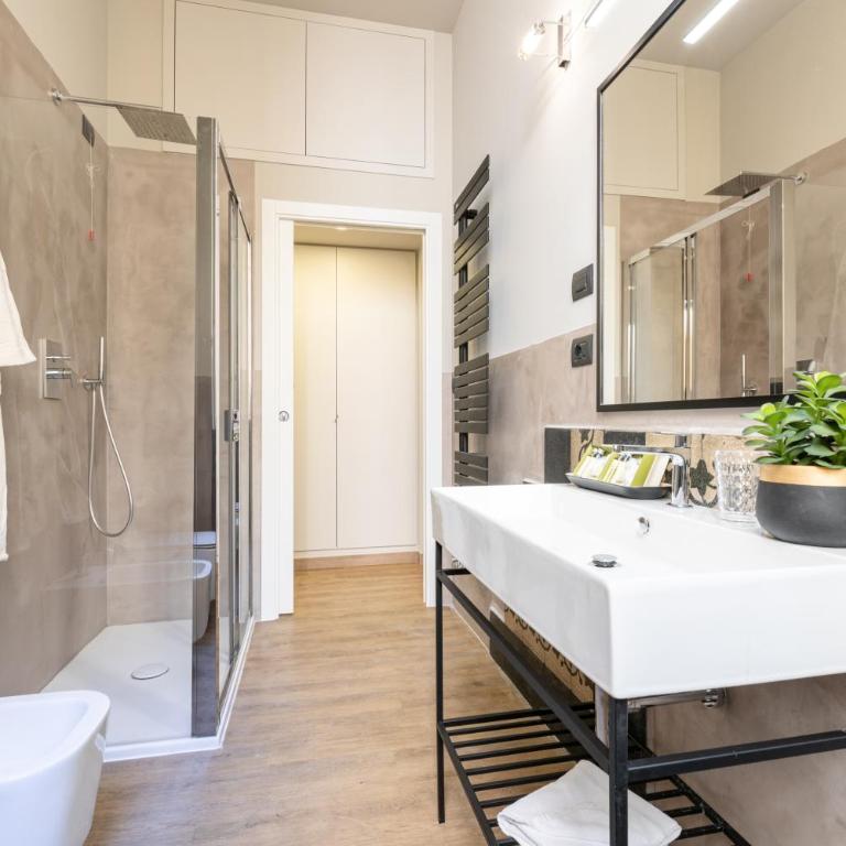 Foresteria di Piazza Cavour - Luxury Suites & Guest House - Chambre Triple Supérieure - 5
