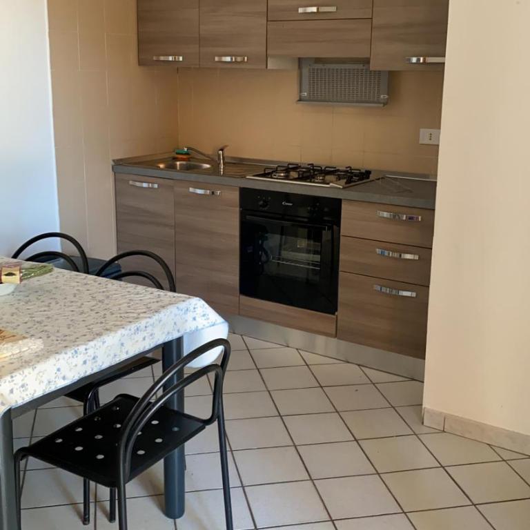 San Teodoro centro - Casa con 2 Camere da Letto - 7
