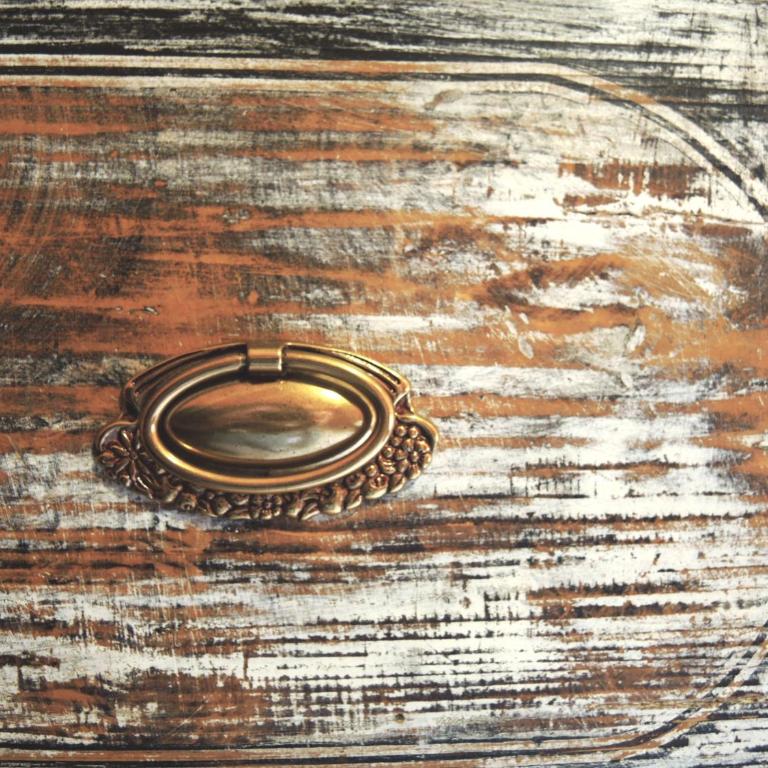 Chalet Lily - Two-Bedroom Chalet - 32