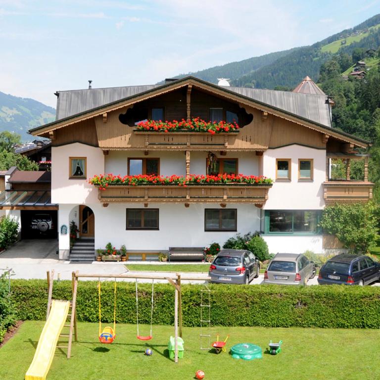 Ferienwohnungen Rahm - Apartment mit Balkon - im Nebengebäude - 2