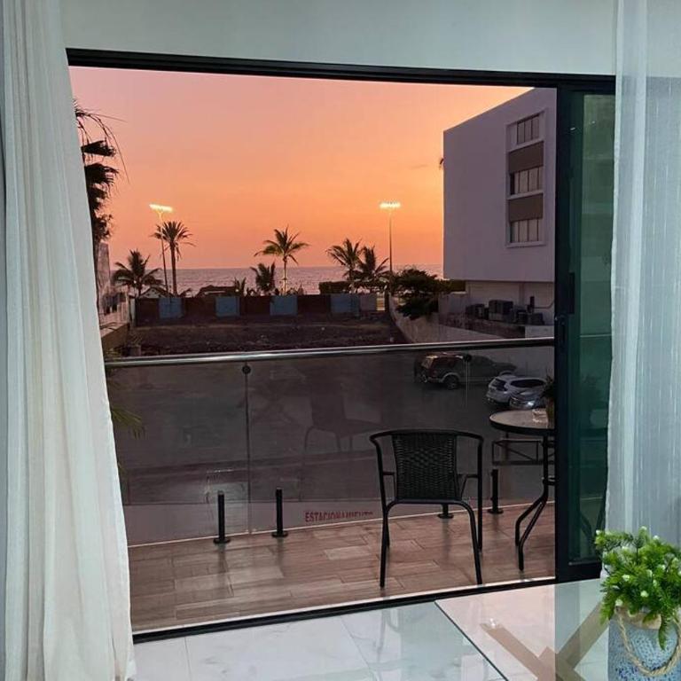 Departamento con vista al mar - Two-Bedroom Apartment - 17
