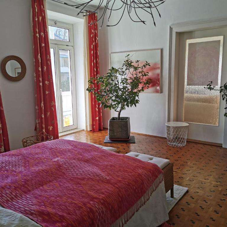 Villa Rosen - Ferienwohnungen - Apartment mit Blick auf die Berge - 2