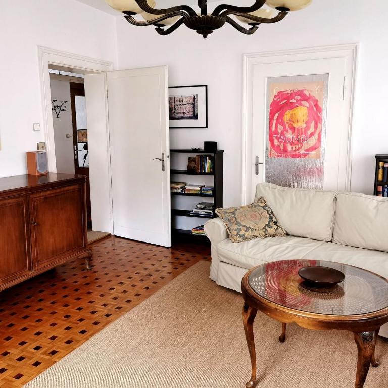 Villa Rosen - Ferienwohnungen - Apartment mit Blick auf die Berge - 11