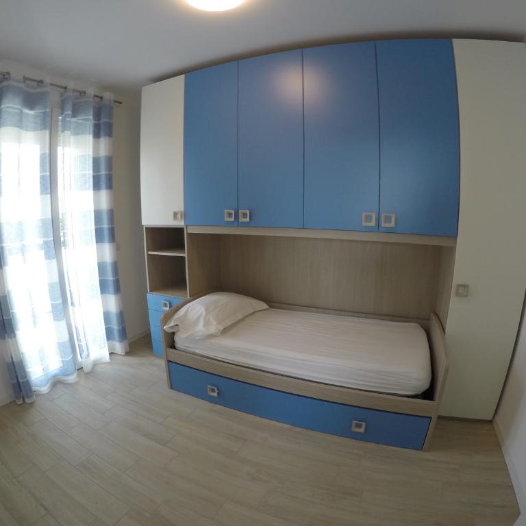 RESIDENCE CAORLE TRILOCALE CON PISCINA - Agenzia Cocal - Appartamento con 2 Camere da Letto - 4