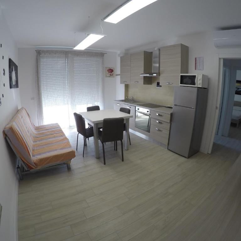 RESIDENCE CAORLE TRILOCALE CON PISCINA - Agenzia Cocal - Appartamento con 2 Camere da Letto - 8