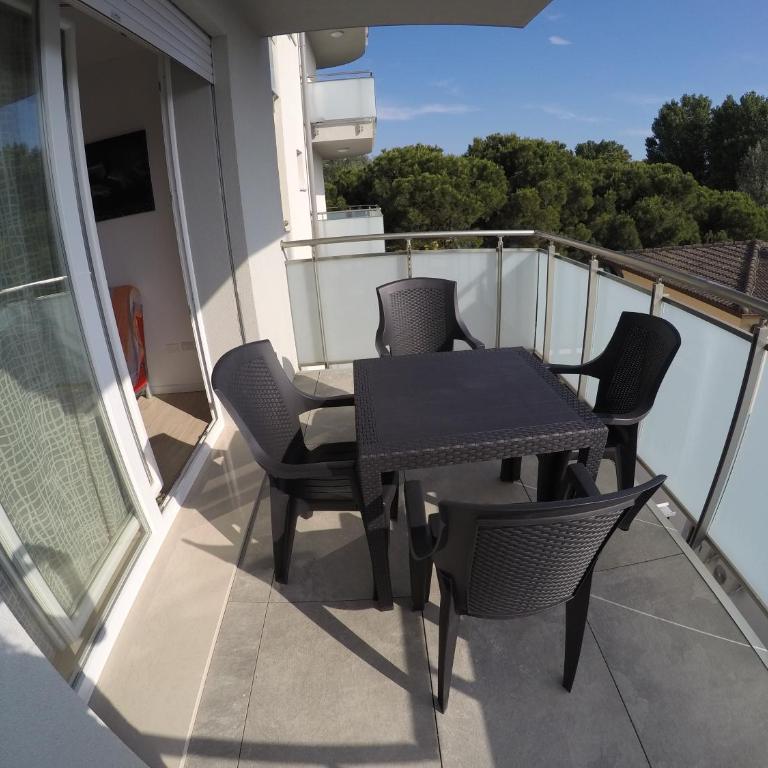 RESIDENCE CAORLE TRILOCALE CON PISCINA - Agenzia Cocal - Appartamento con 2 Camere da Letto - 5
