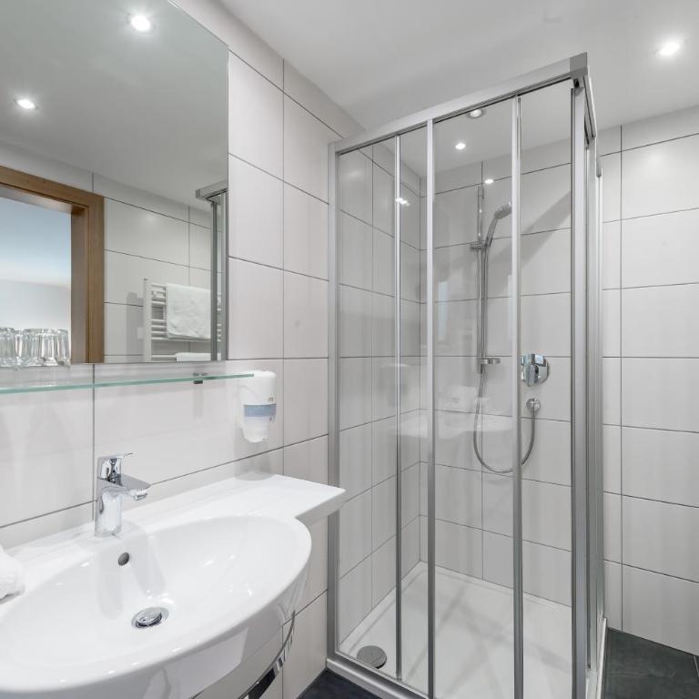 Apart Hotel Garni Wieser - Apartment mit 3 Schlafzimmern und einem Balkon oder einer Terrasse - 14