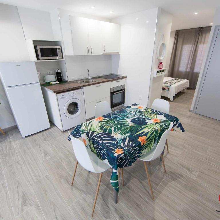 Roses Apartments Tropical Loft vista mar lateral - Loft - 13