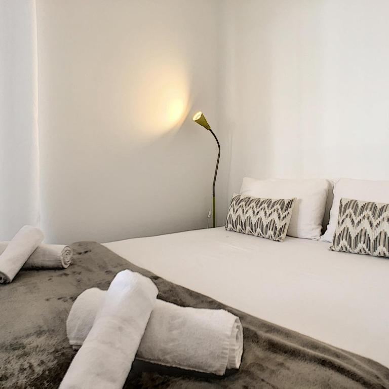 Nestor&Jeeves - BERLIOZ PATIO - Central - Residential area - Patio 20m - Studio avec Terrasse - 13