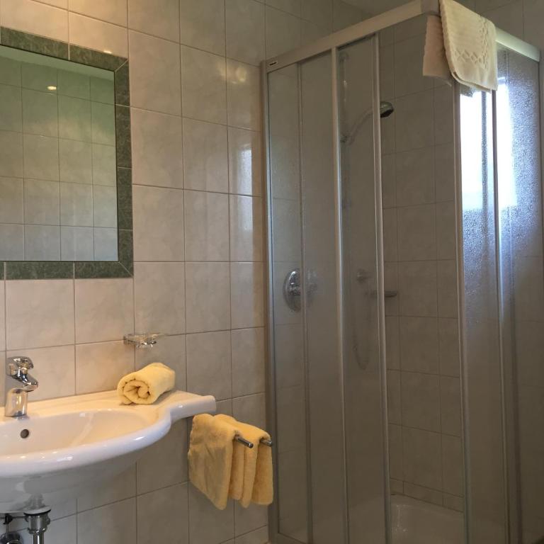 Apart Hotel Neier - Four-Bedroom Apartment with Balcony - 7