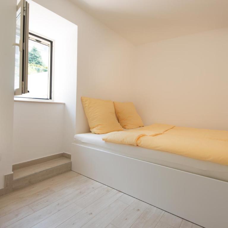 Apartments D&V - Two-Bedroom Apartment with Sea View - 11