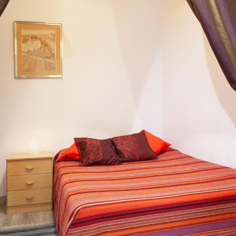 Esquirol - Two-Bedroom Apartment - 9