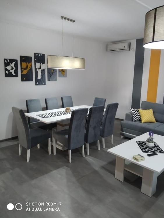 Markaz Apartman Bihac - Apartment with Garden View - 20